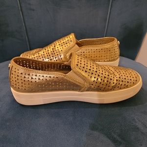 Steve madden gold slip on sneakers size 9